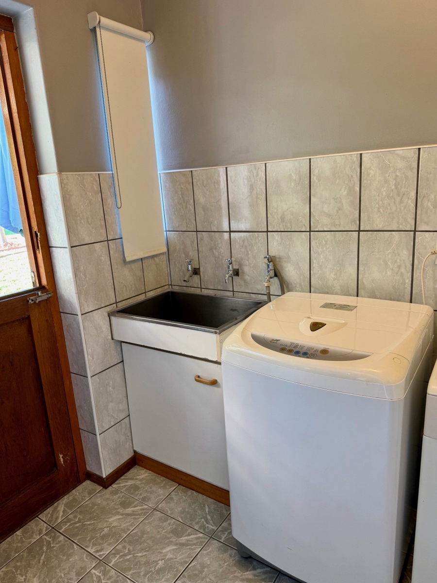 3 Bedroom Property for Sale in Bergzicht Western Cape